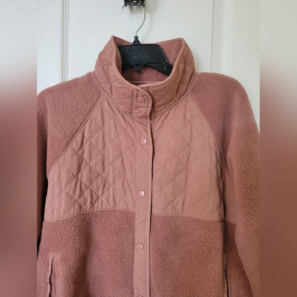 Abercrombie & Fitch Quilted Yoke Sherpa Fleece Snap Up Jacket Size Medium - Picture 8 of 14